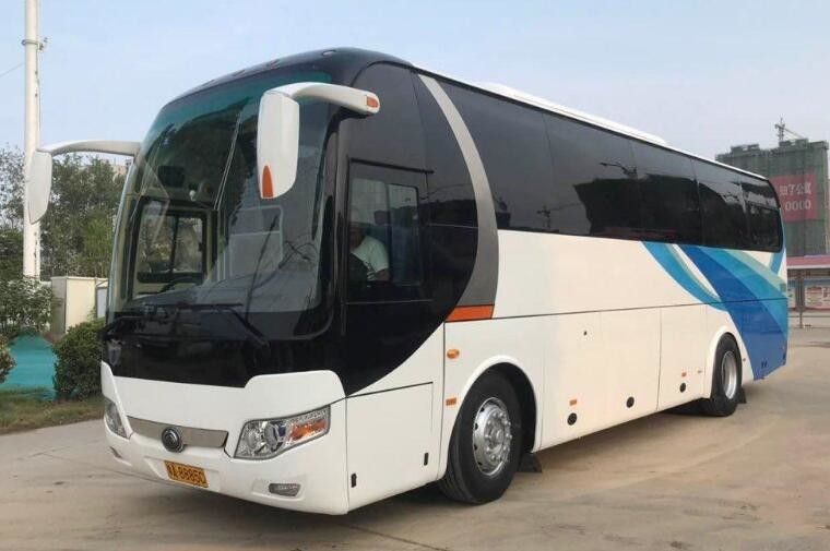 LHD/RHD χρησιμοποίησε Yutong 45 ανώτατη δύναμη μηχανών ταχύτητας 162kw λεωφορείων 100km/H Seater