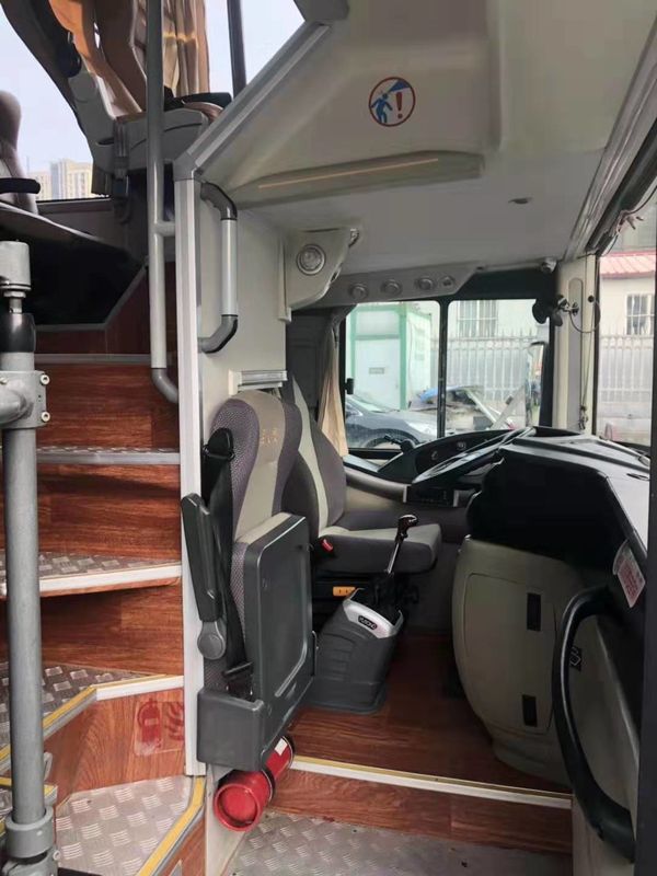 Diesel LHD 6126 χρησιμοποιημένα πρότυπο λεωφορεία 49 Yutong ευρο- IV πρότυπα εκπομπής έτους καθισμάτων 2014