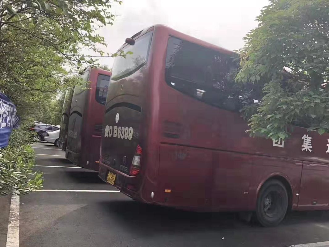 Διακινούμενα χρησιμοποιημένα λεωφορεία 55 diesel Drive 12000 × 2550 × 3890mm Yutong καθισμάτων 2013 ετών LHD