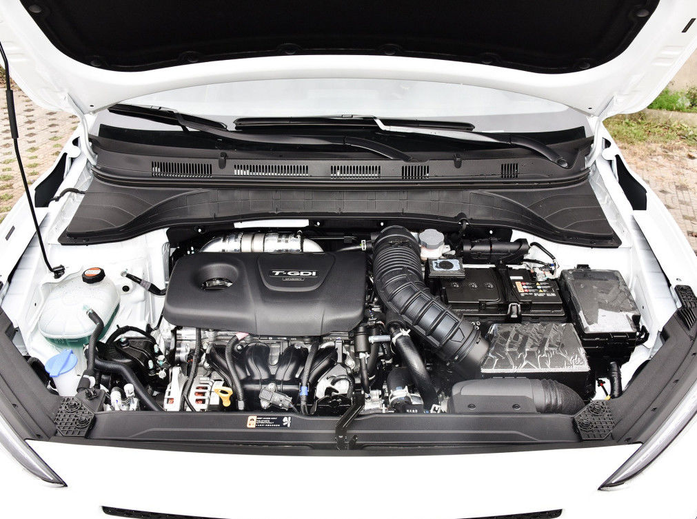 Η Hyundai χρησιμοποίησε το μίνι κιβώτιο ταχυτήτων 5 μίνι αυτοκίνητο 1800mm λεωφορείων 1.6T 177hp F7 καθισμάτων SUV πλάτος λεωφορείων