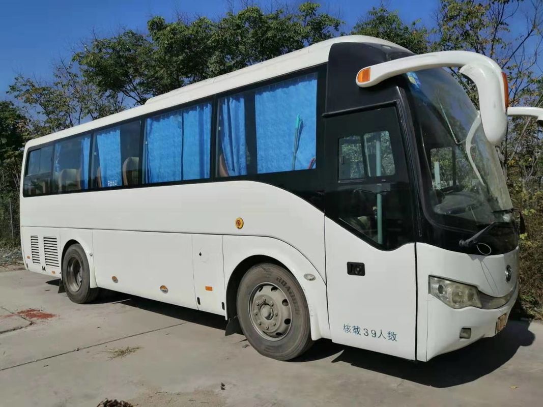 Άσπρο έτος 39 καθίσματα Yutong 6908 καλής συνθήκης 2010 λεωφορείων χεριών χρώματος 2$ο πρότυπο