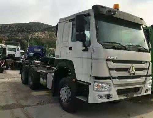 Βαρέων καθηκόντων χρησιμοποιημένο φορτηγό 31 τρακτέρ - ρόδα ISO Drive χωρητικότητας φορτίων 40t 6x4