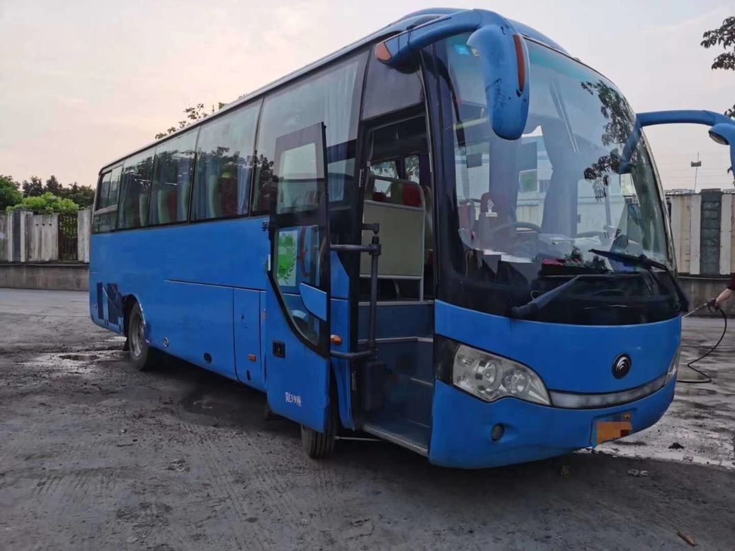 το από δεύτερο χέρι καθισμάτων 4250mm Wheelbase 162kw 39 μεταφέρει τα χρησιμοποιημένα λεωφορεία Yutong λεωφορείων λεωφορείων για τις πωλήσεις