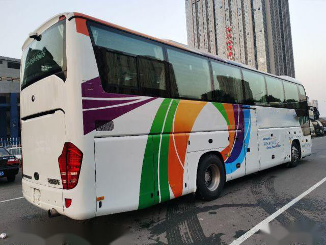 Ο επιβάτης Zk6118 336kw 49 χρησιμοποιημένο καθίσματα Yutong μεταφέρει 2017 πλαίσια Weichai 336kw αερόσακων έτους