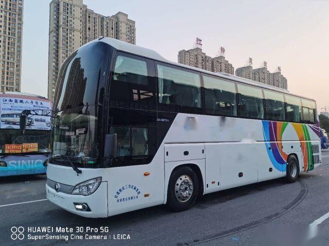 Ο επιβάτης Zk6118 336kw 49 χρησιμοποιημένο καθίσματα Yutong μεταφέρει 2017 πλαίσια Weichai 336kw αερόσακων έτους