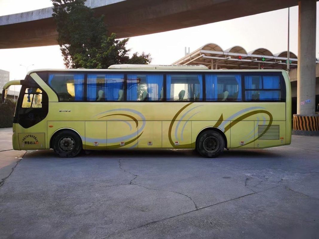 Η χρησιμοποιημένη καλή συνθήκη οδήγησης λεωφορείων αημένη λεωφορείο με το ευρώ ΙΙΙ εναλλασσόμενου ρεύματος πρότυπα καθίσματα XML6102 45 χρησιμοποίησε το χρυσό λεωφορείο δράκων