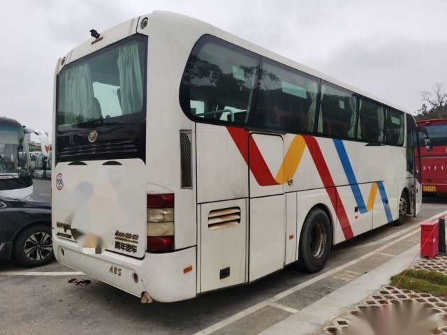 YOUNGMAN JNP6108 39 οπίσθιο λεωφορείο μηχανών καθισμάτων WP 199kw χρησιμοποίησε αημένα οδηγώντας καθίσματα δέρματος αερόσακων λεωφορείων επιβατών τα πλαίσια