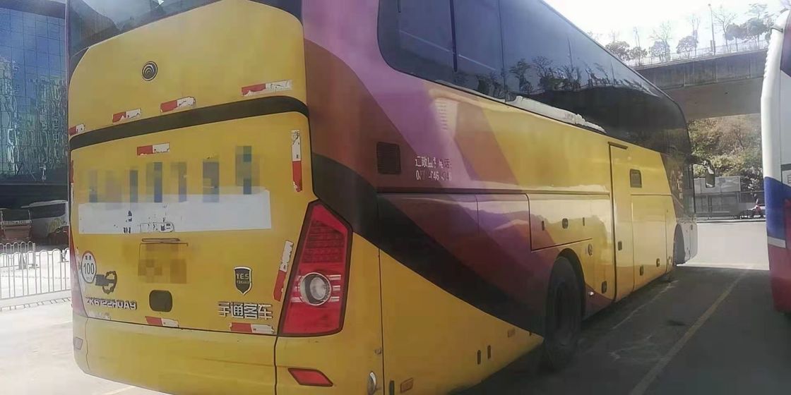Τα χρησιμοποιημένα VIP καθίσματα λεωφορείων ZK6122 47 Yutong με την τουαλέτα διπλασιάζουν τη μηχανή 247kw Weichai πορτών