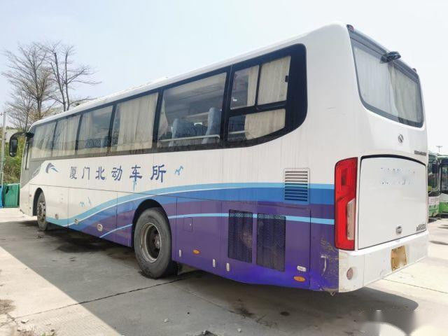 XMQ6119 χρησιμοποιημένο Kinglong μεταφέρει 56 καθίσματα 2+3 χρησιμοποιημένα σχεδιάγραμμα τουριστηκών λεωφορείων οπίσθια μηχανών διπλά πλαίσια αερόσακων Drive πορτών αριστερά