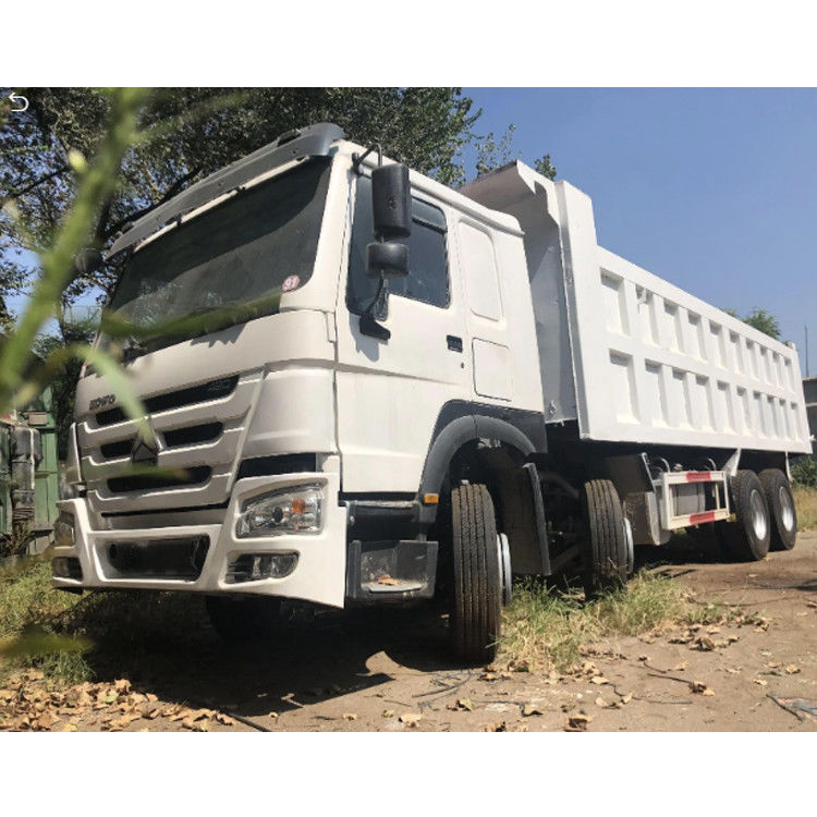 2012 ως έτος πρότυπο Sinotruk Howo 6*4 του 2020 8*4 χρησιμοποίησε Tipper τον εκφορτωτή 30 φορτηγών απορρίψεων 50 τόνος