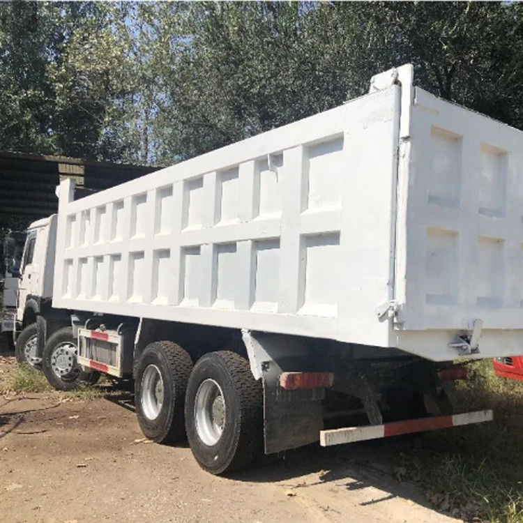 2012 ως έτος πρότυπο Sinotruk Howo 6*4 του 2020 8*4 χρησιμοποίησε Tipper τον εκφορτωτή 30 φορτηγών απορρίψεων 50 τόνος