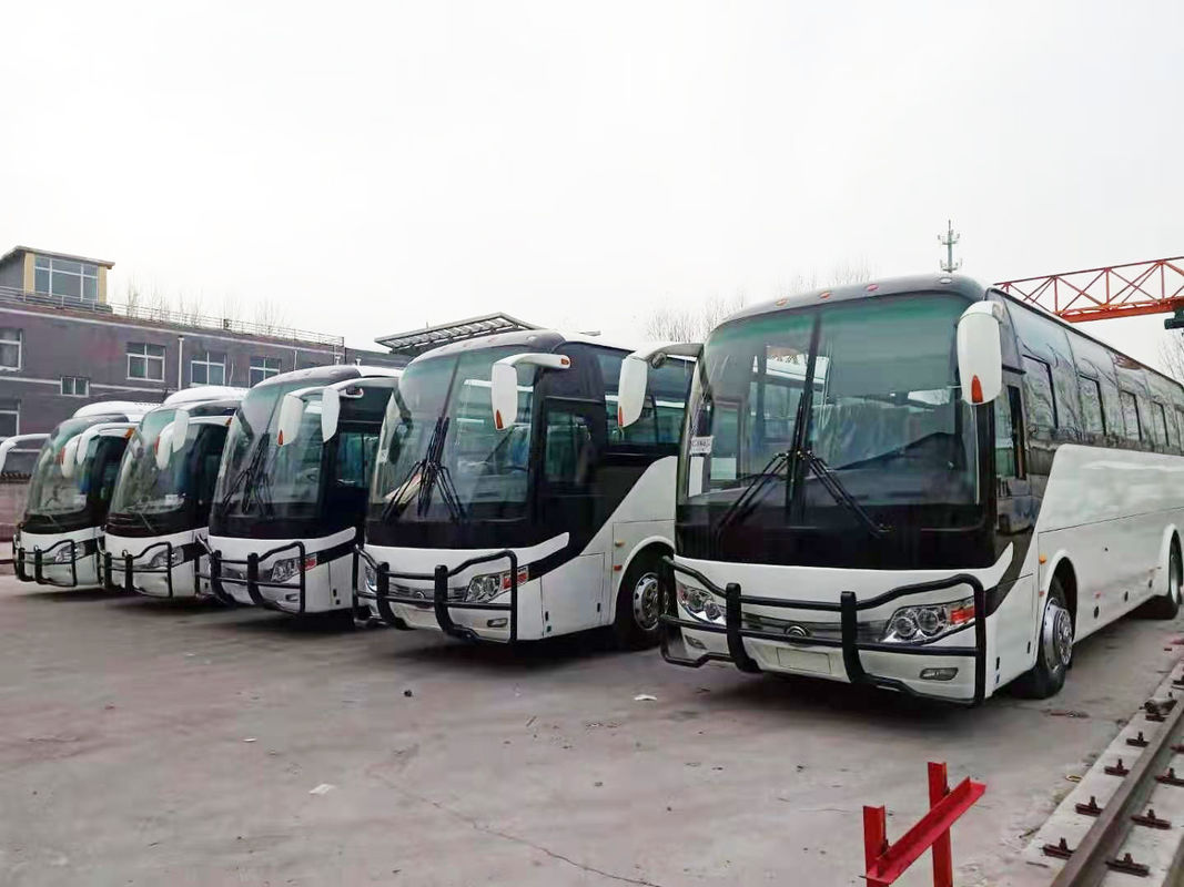 2012 χρησιμοποιημένα λεωφορεία 51 Yutong έτους diesel άσπρο χρώμα καθισμάτων Zk6110 με τον προφυλακτήρα