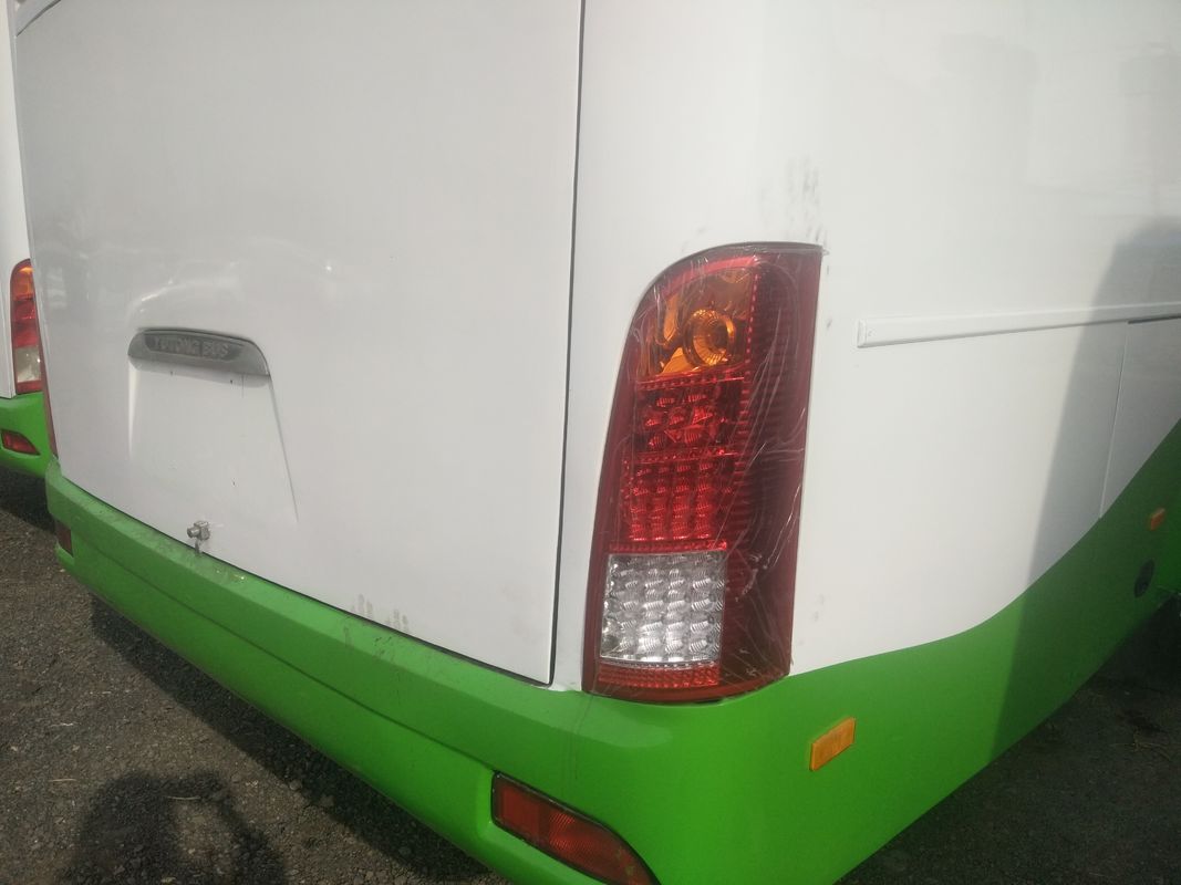 Χρησιμοποιημένος οδηγός μηχανών diesel λεωφορείων ZK6112D Yutong 55 καθισμάτων 2013 έτος LHD που δεν οδηγεί κανένα ατύχημα