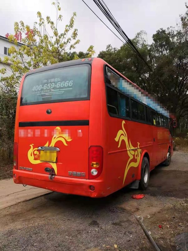44 τα καθίσματα χρησιμοποίησαν Yutong ZK6102D χρησιμοποιημένες τις λεωφορείο λεωφορείων λεωφορείων το 2014 μηχανές diesel οδήγησης LHD μηχανών έτους μπροστινές