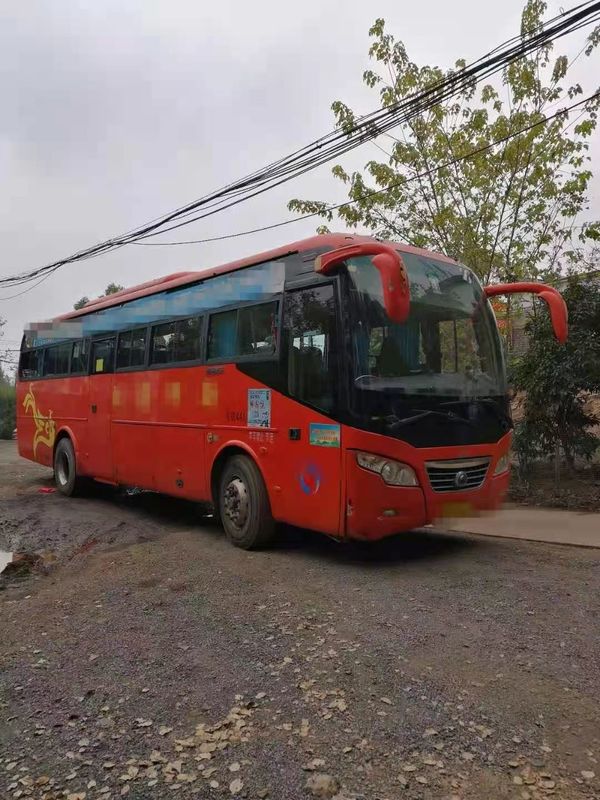 44 τα καθίσματα χρησιμοποίησαν Yutong ZK6102D χρησιμοποιημένες τις λεωφορείο λεωφορείων λεωφορείων το 2014 μηχανές diesel οδήγησης LHD μηχανών έτους μπροστινές