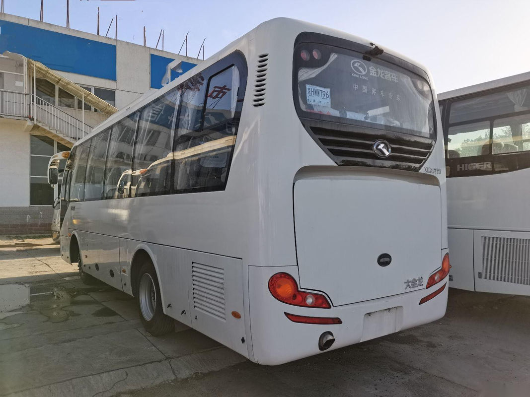 Το χρησιμοποιημένο λεωφορείο XMQ6771 30 οπίσθια μηχανή 132kw λεωφορείων της Cummins καθισμάτων άφησε χρησιμοποιημένο το οδήγηση λεωφορείο Kinglong