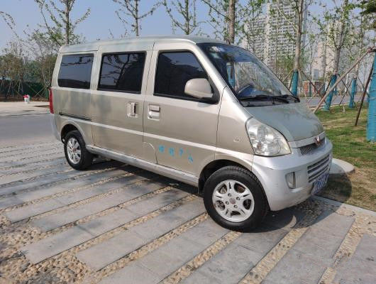 2013 αυτοκίνητο 7 Wuling έτους μίνι χρησιμοποιημένος λεωφορείο τρόπος Drive καυσίμων LHD βενζίνης αυτοκινήτων καθισμάτων