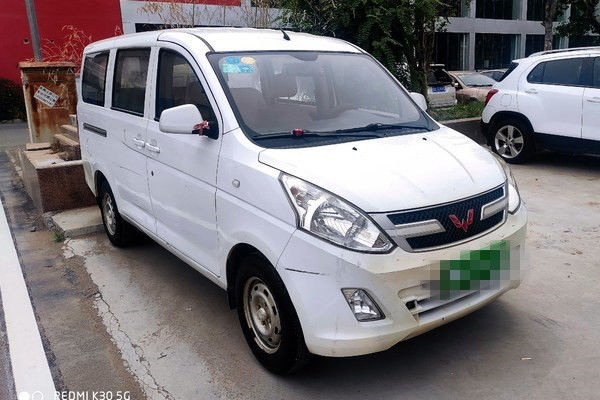 2016 έτος 7 καθισμάτων χρησιμοποιημένο Wuling Drive καυσίμων LHD βενζίνης αυτοκινήτων αυτοκινήτων μίνι χρησιμοποιημένο λεωφορείο