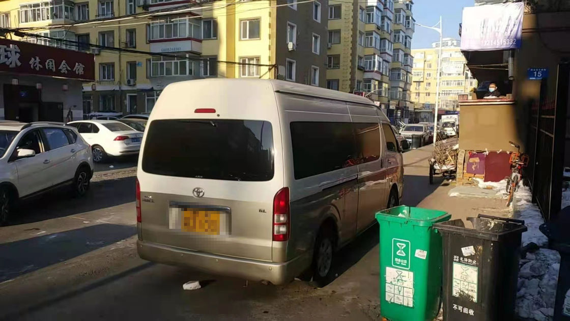 2014 έτος 13 χρησιμοποιημένο Hiace μίνι λεωφορείο της Toyota βενζίνης καθισμάτων με την υψηλή αυτόματη μετάδοση στεγών