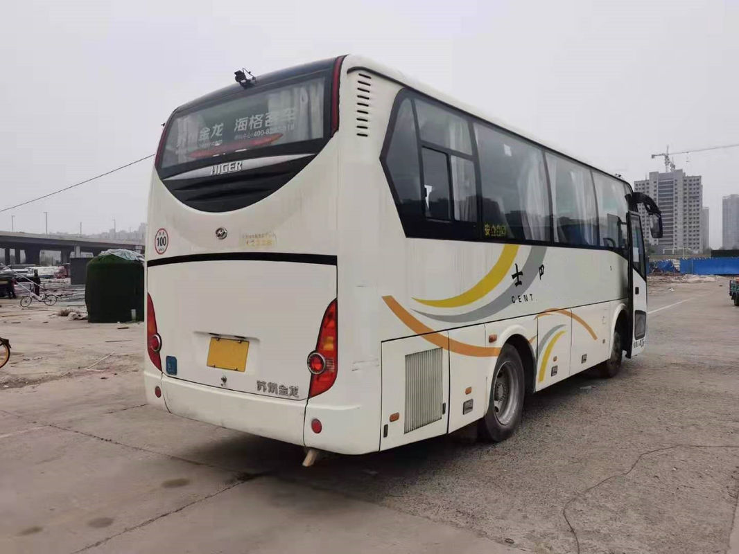 Χρησιμοποιημένο υψηλότερο λεωφορείο KLQ6808 35 οπίσθια μηχανή 140kw Yuchai καθισμάτων χρησιμοποιούμενη χαμηλό χιλιόμετρο πλαισίων χάλυβα λεωφορείων λεωφορείων