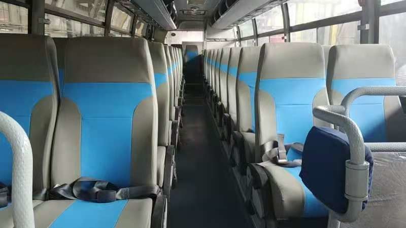 39 καθίσματα χρησιμοποιημένο ZK6908 YutongBus χρησιμοποίησαν το λεωφορείο λεωφορείων μηχανές diesel οδήγησης LHD 2013 ετών