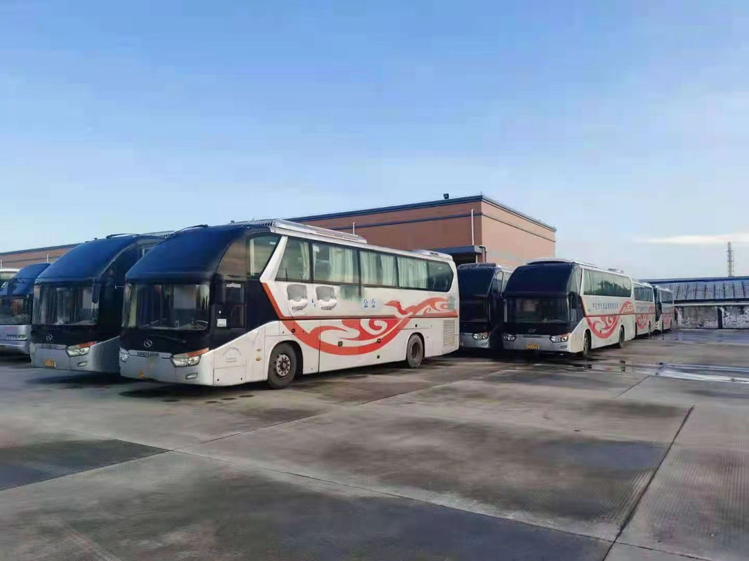Το χρησιμοποιημένο λεωφορείο 55 Kinglong καθίσματα διπλασιάζει χρησιμοποιημένα τα ανεμοφράκτης πλαίσια αερόσακων χιλιομέτρου τουριστηκών λεωφορείων χαμηλά