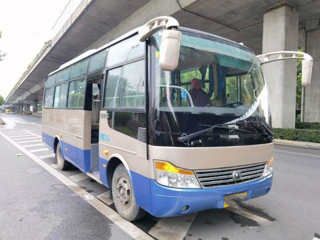 Χρησιμοποιημένο Yutong μίνι λεωφορείων ZK6752D Yuchai μπροστινό λεωφορείο 30 καθίσματα 103kw επιβατών μηχανών καλό
