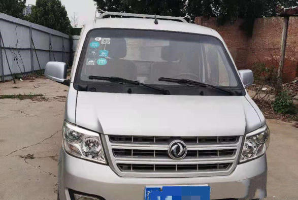 Εμπορικό σήμα 6 ελαφρύ φορτηγό 102HP Dongfeng φορτίου ροδών για χρησιμοποιημένο το Africe μίνι φορτηγό απορρίψεων