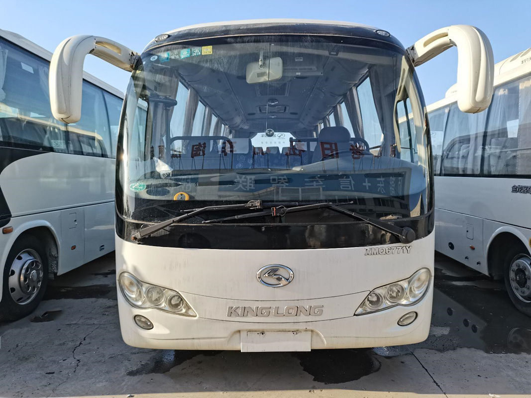 Χρησιμοποιημένο λεωφορείο λεωφορείων Passager πόλεων οχημάτων πυκνών δρομολογίων καθισμάτων εμπορικών σημάτων 30-39 Kinglong XMQ6771 για την πώληση