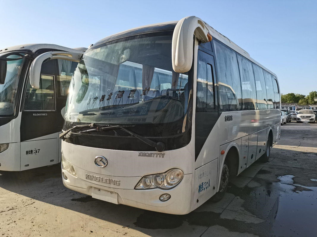 Χρησιμοποιημένο λεωφορείο λεωφορείων Passager πόλεων οχημάτων πυκνών δρομολογίων καθισμάτων εμπορικών σημάτων 30-39 Kinglong XMQ6771 για την πώληση