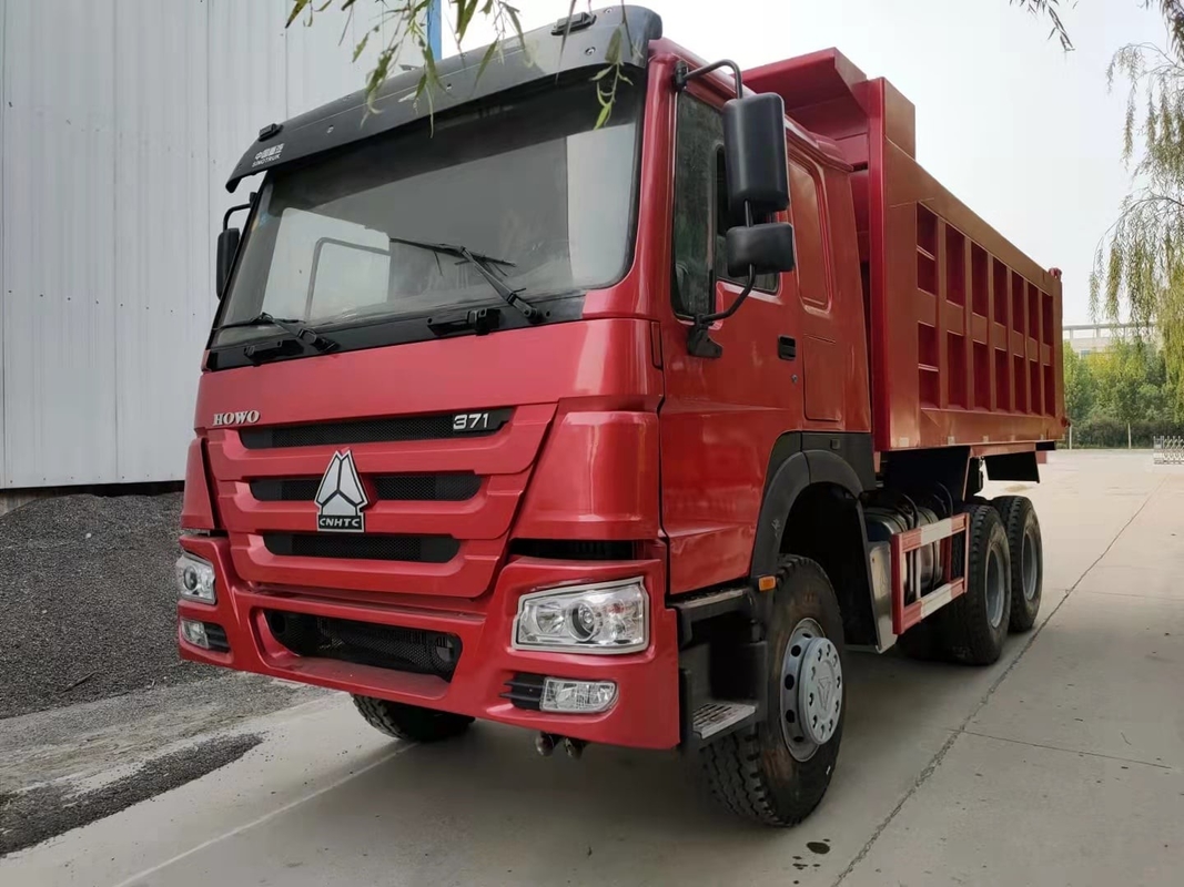 Χρησιμοποιημένο Tipper φορτηγών απορρίψεων Howo ευρώ ΙΙ φορτηγών Hino χεριών μηχανών WD615.47 δεύτερος φορτηγών