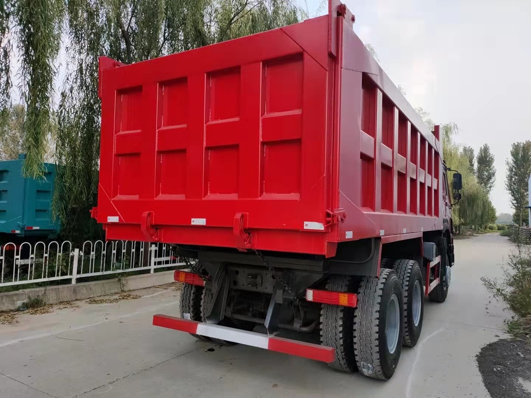 Χρησιμοποιημένο Tipper φορτηγών απορρίψεων Howo ευρώ ΙΙ φορτηγών Hino χεριών μηχανών WD615.47 δεύτερος φορτηγών