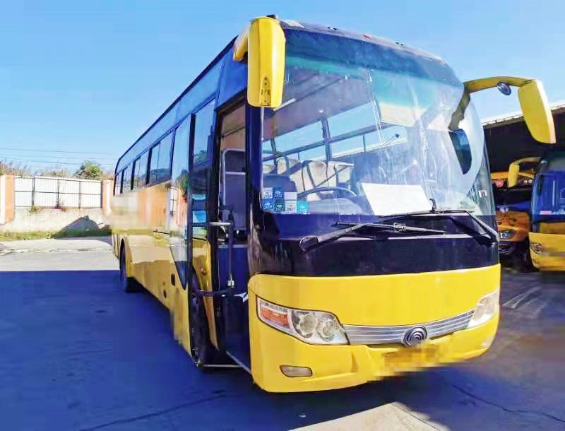 Χρησιμοποιημένο λεωφορείο Zk6110 60 οπίσθια μηχανή 2+3 Yutong Yuchai καθισμάτων λεωφορείο γύρου σχεδιαγράμματος LHD