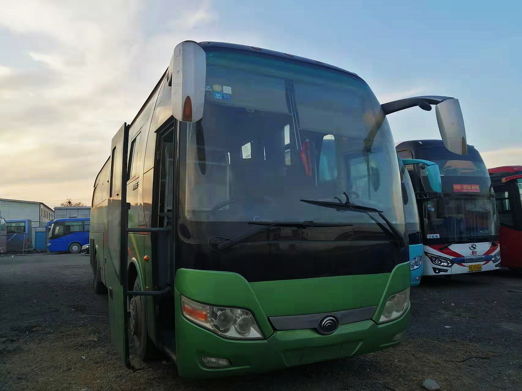 Yutong Coach ZK6110 Επιβατικό Λεωφορείο 49 θέσεων 2+2 Διάταξη μεταχειρισμένου επιβατικού λεωφορείου δύο πόρτες