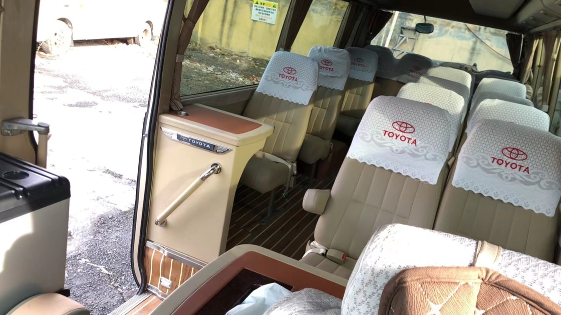 Χρησιμοποιημένο η Toyota λεωφορείο 30 ακτοφυλάκων βενζίνης χρησιμοποιημένο καύσιμα μίνι λεωφορείο μηχανών λεωφορείων 3RZ μπροστινό