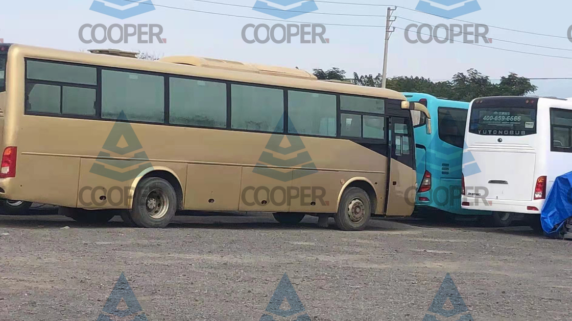 Το χρησιμοποιημένο Yutong λεωφορείο πόλεων diesel LHD δημόσιων συγκοινωνιών χρησιμοποιημένο χρησιμοποίησε το μπροστινό λεωφορείο μηχανών 51 καθισμάτων