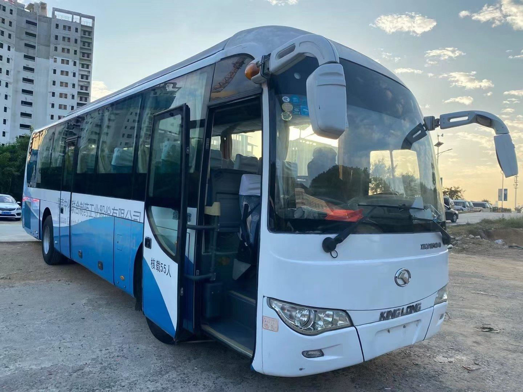 Μακριά XMQ6110 λεωφορείων λεωφορεία χρησιμοποιημένο λεωφορείο 55seats δύο ευρώ IV 2+3layout βασιλιάδων πορτών