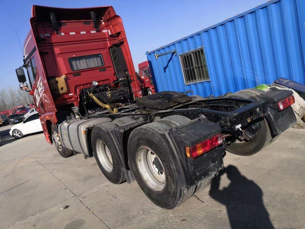 Χρησιμοποιημένη μηχανή 11.596L χειρωνακτικό LHD Weichai diesel φορτηγών 6*4 430hp τρακτέρ FAW JH6