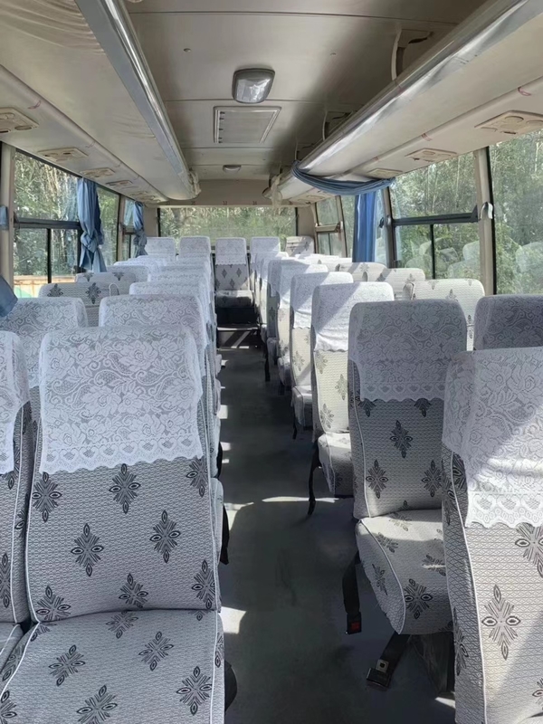 39 καθίσματα χρησιμοποιημένο ZK6932d Yutong μεταφέρουν την μπροστινή χρησιμοποιημένη μηχανή οδήγηση λεωφορείων RHD λεωφορείων από δεύτερο χέρι