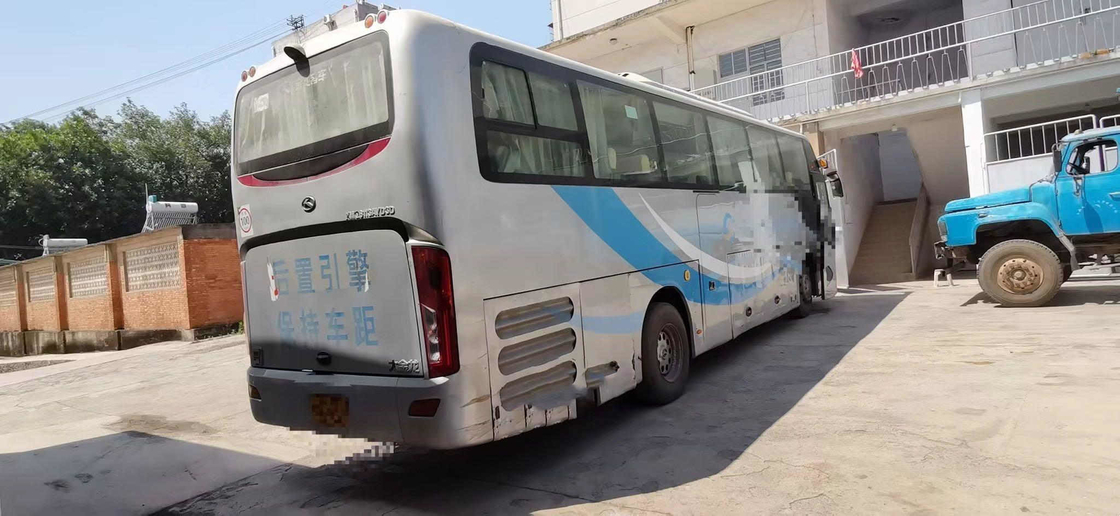 Τα λεωφορεία λεωφορείων XMQ6113 Kinglong σχεδιάζουν το το 2016 χρησιμοποιημένο λεωφορείο εξαρτημάτων λεωφορείων τουριστηκών λεωφορείων 49seats