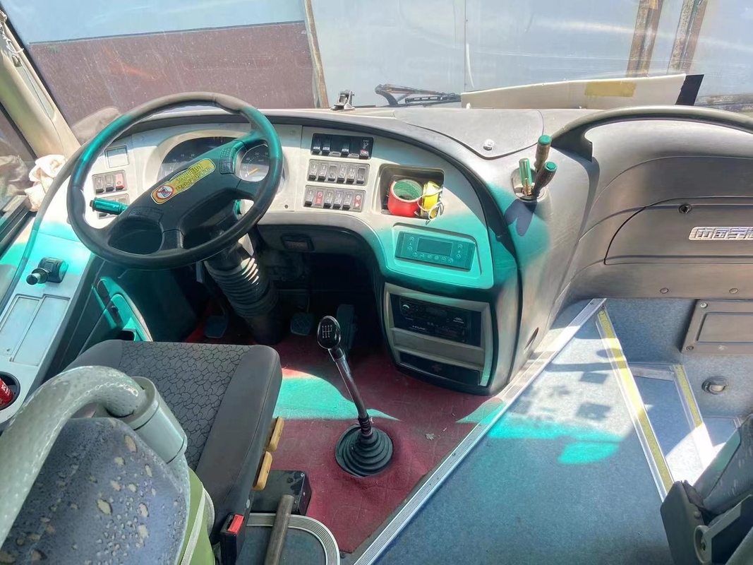 Yutong λεωφορείων ZK6809 35seats το οπίσθιο λεωφορείο Yuchai 147kw οδήγησης μηχανών σωστό χρησιμοποίησε το τουριστηκό λεωφορείο