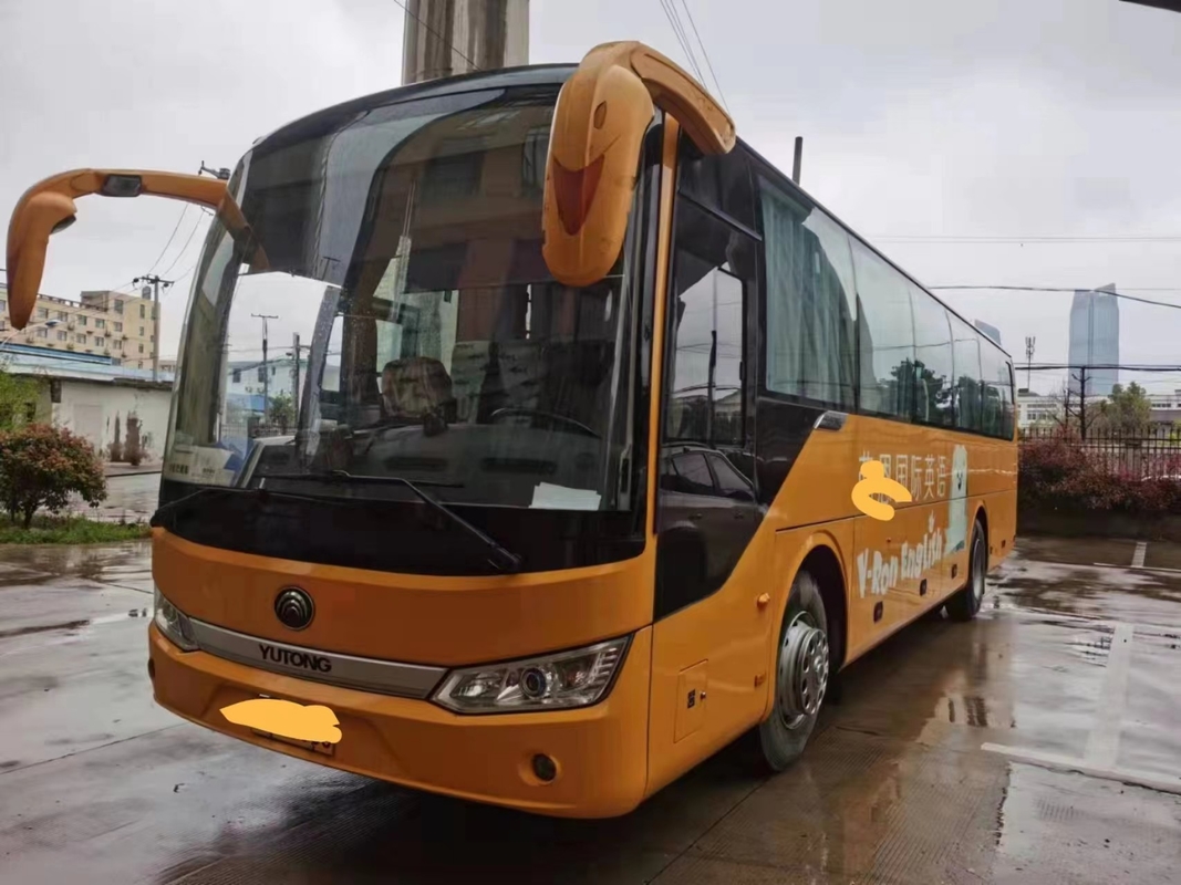 RHD/LHD χρησιμοποιημένο λεωφορείο Yutong 60seats 2+3layout δύο οπίσθια μηχανή Yuchai πορτών