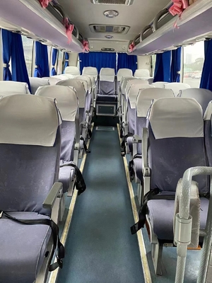 Το λεωφορείο λεωφορείων Youtong από δεύτερο χέρι χρησιμοποίησε τα μίνι φορτηγά των μεγάλης απόστασης λεωφορείων 30 Seaters ZK6808 Yuton