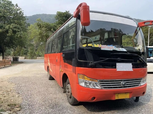 Λεωφορείο 30 καθισμάτων εξωτερικό ταλαντεμένος πορτών γλιστρώντας λεωφορείο ZK6752D από δεύτερο χέρι Yutong παραθύρων μπροστινό χρησιμοποιημένο μηχανή