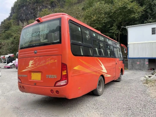 Λεωφορείο 30 καθισμάτων εξωτερικό ταλαντεμένος πορτών γλιστρώντας λεωφορείο ZK6752D από δεύτερο χέρι Yutong παραθύρων μπροστινό χρησιμοποιημένο μηχανή