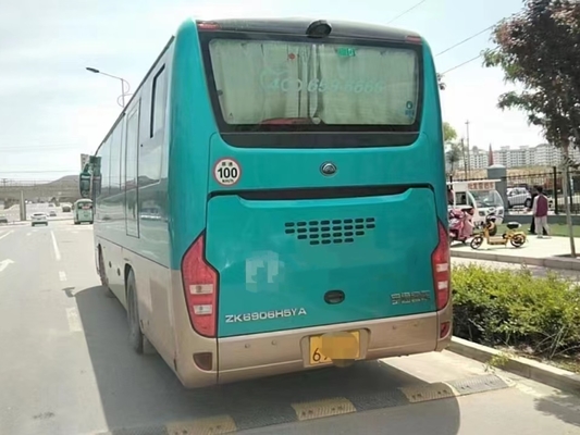 Η χρησιμοποιημένη μηχανή προγυμνάζει το πράσινο χρώμα 36 καθισμάτων μέσο επιβατών πορτών λεωφορείο ZK6906 Yutong χεριών κλιματιστικών μηχανημάτων 2$ο