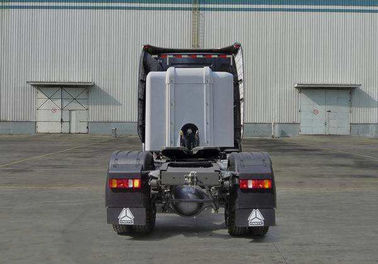 Το Sinotruck HOWO χρησιμοποίησε τα διεθνή φορτηγά, χρησιμοποιημένα ημι ρυμουλκά με τη μηχανή diesel 4x2