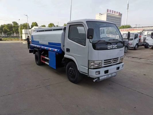5 οι τόνοι Dongfeng Bowser τοποθετούν σε δεξαμενή τα φορτηγά βυτιοφόρων οχημάτων μεταφορών πετρελαίου