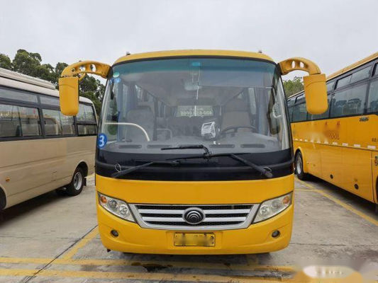 Το χρησιμοποιημένο λεωφορείο 29 μπροστινό ευρώ ΙΙΙ Yutong μηχανών πλαισίων χάλυβα τουριστηκών λεωφορείων καθισμάτων άφησε την οδήγηση