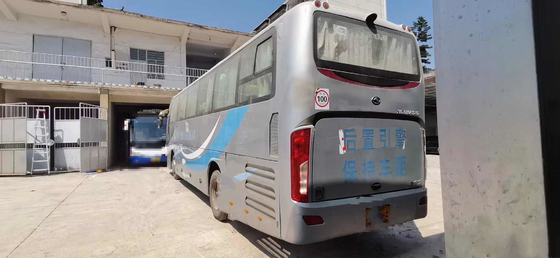 Τα λεωφορεία λεωφορείων XMQ6113 Kinglong σχεδιάζουν το το 2016 χρησιμοποιημένο λεωφορείο εξαρτημάτων λεωφορείων τουριστηκών λεωφορείων 49seats